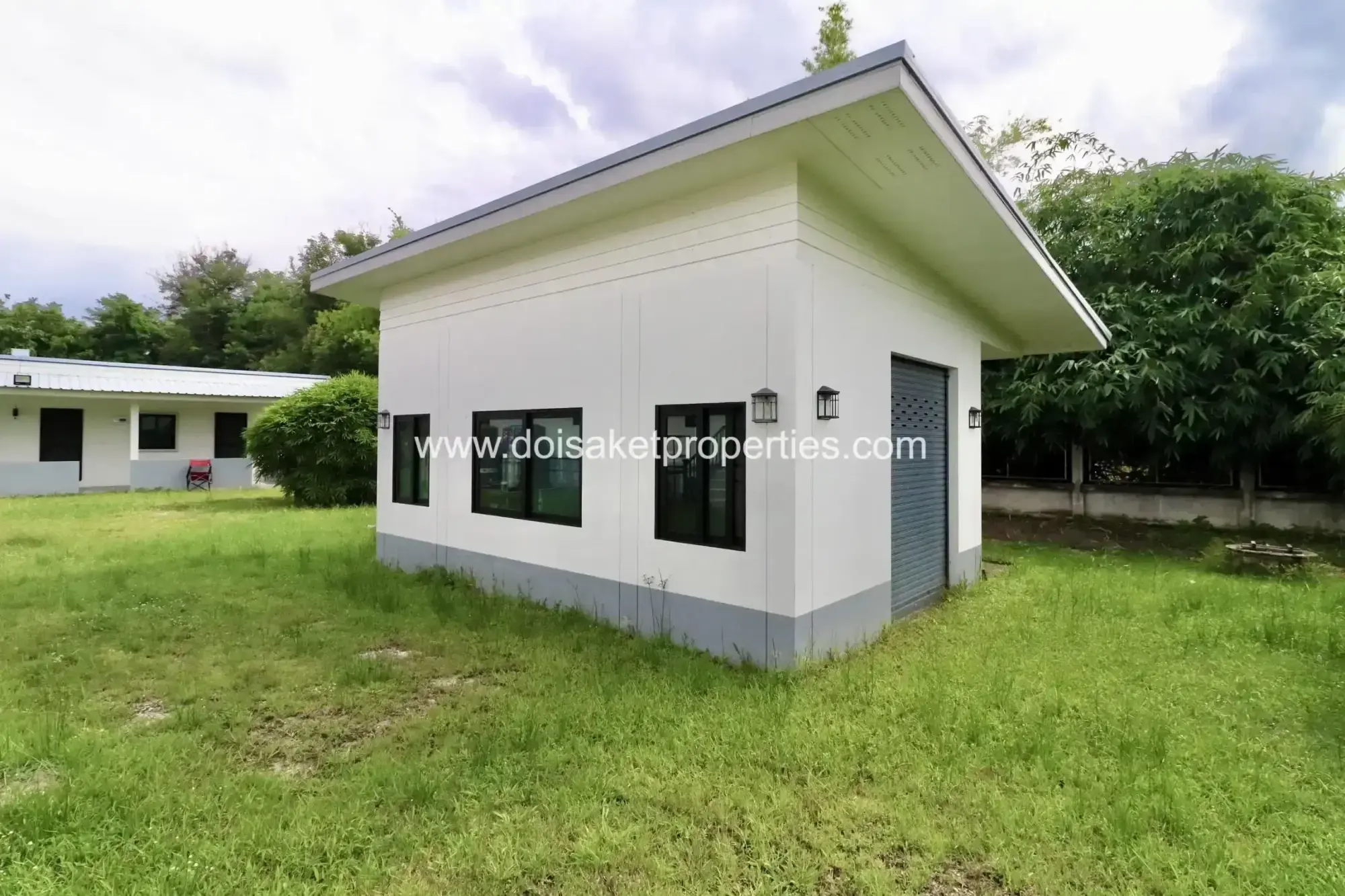 (HS380-07)Nice Modern Family Home with Garden and Pool for sale in San Pu Loei, Doi Saket, Chiang Mai