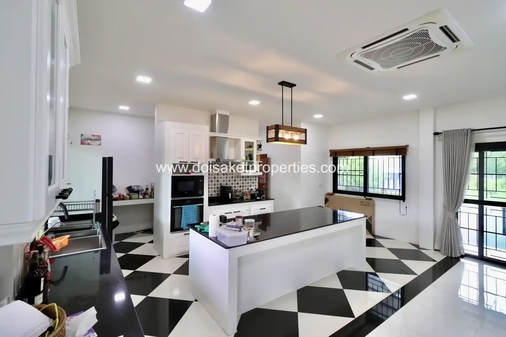 (HS380-07)Nice Modern Family Home with Garden and Pool for sale in San Pu Loei, Doi Saket, Chiang Mai