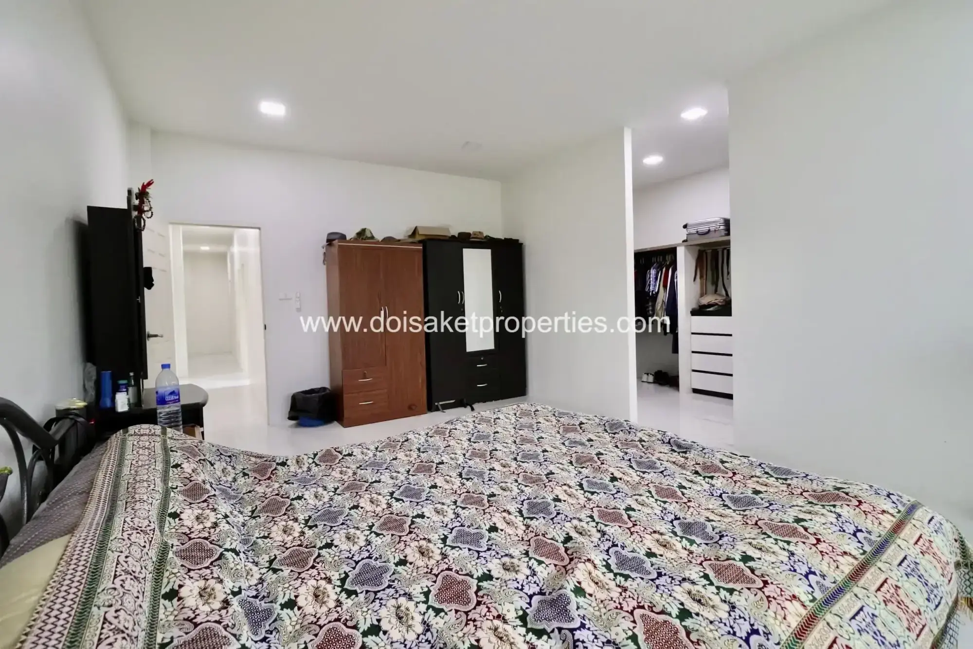 (HS380-07)Nice Modern Family Home with Garden and Pool for sale in San Pu Loei, Doi Saket, Chiang Mai