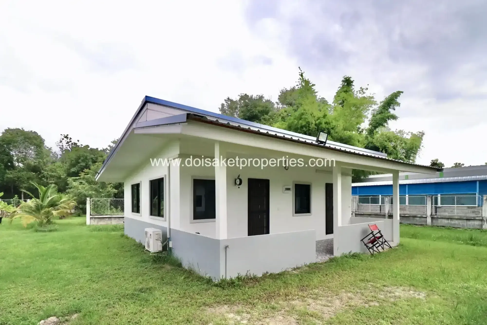 (HS380-07)Nice Modern Family Home with Garden and Pool for sale in San Pu Loei, Doi Saket, Chiang Mai