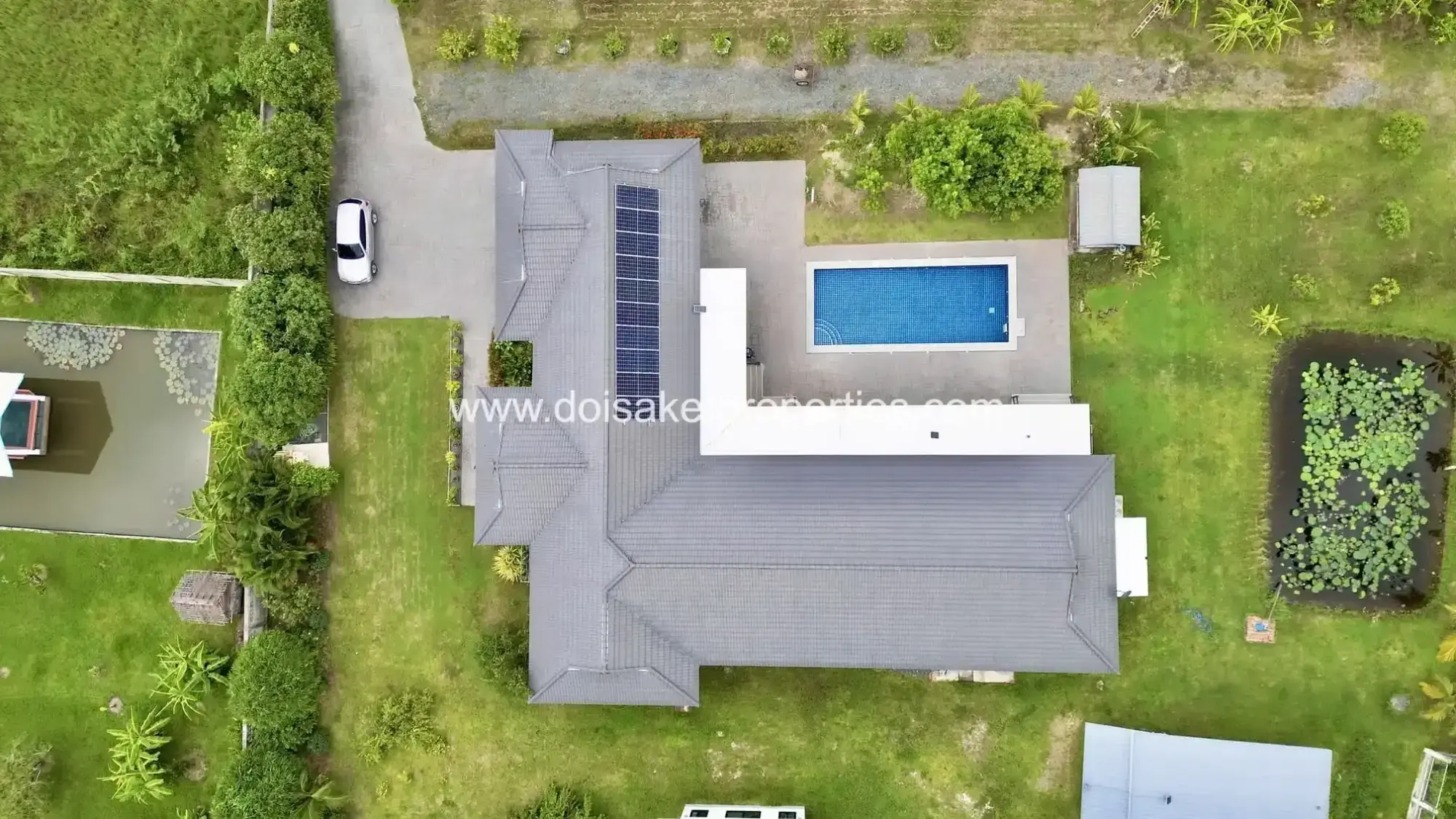 (HS380-07)Nice Modern Family Home with Garden and Pool for sale in San Pu Loei, Doi Saket, Chiang Mai