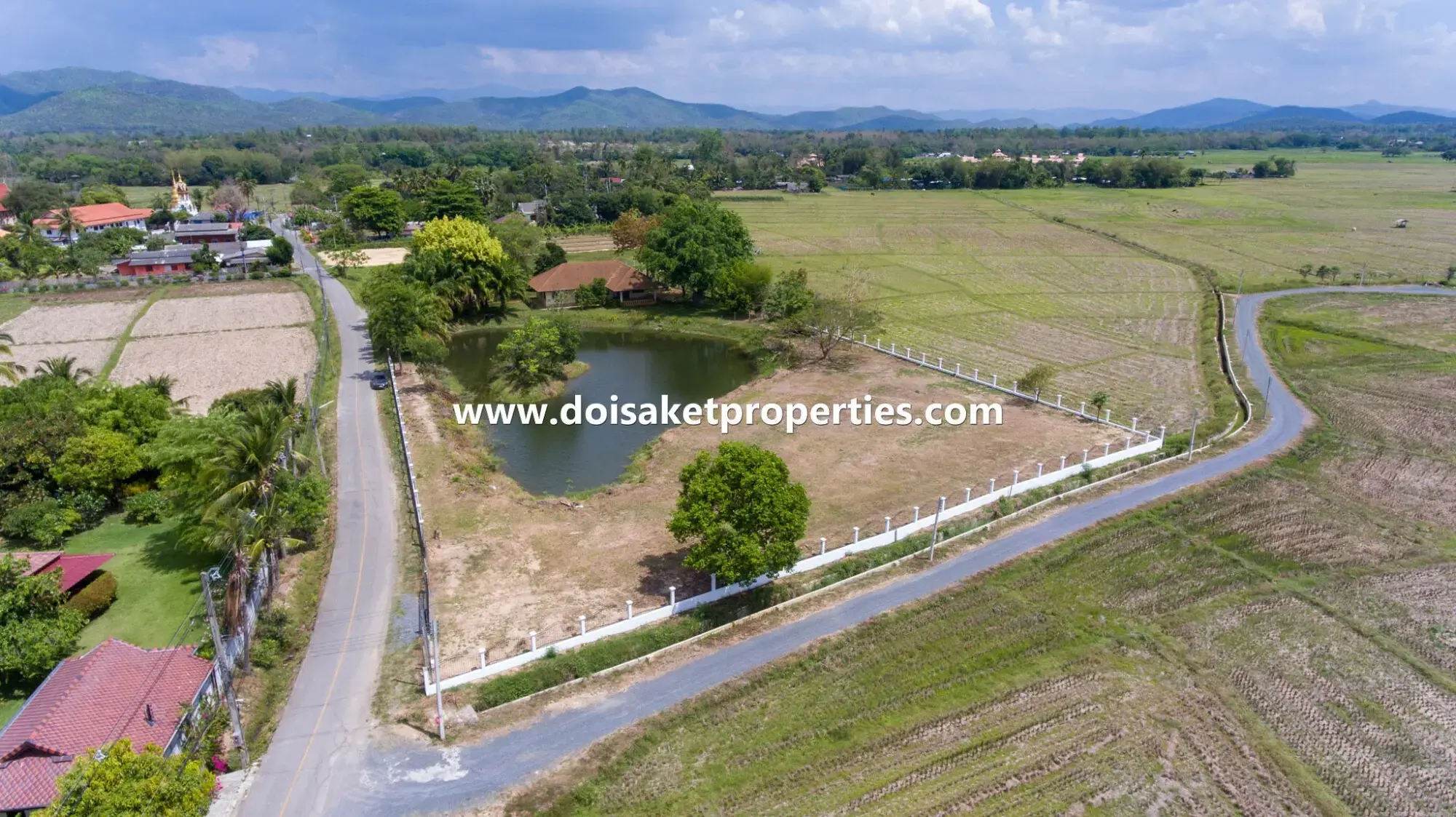 (LS363-02) Almost 3 Rai of Ready-to-Build Land with Incredible Views for Sale in a Great Location in Luang Nuea, Doi Saket