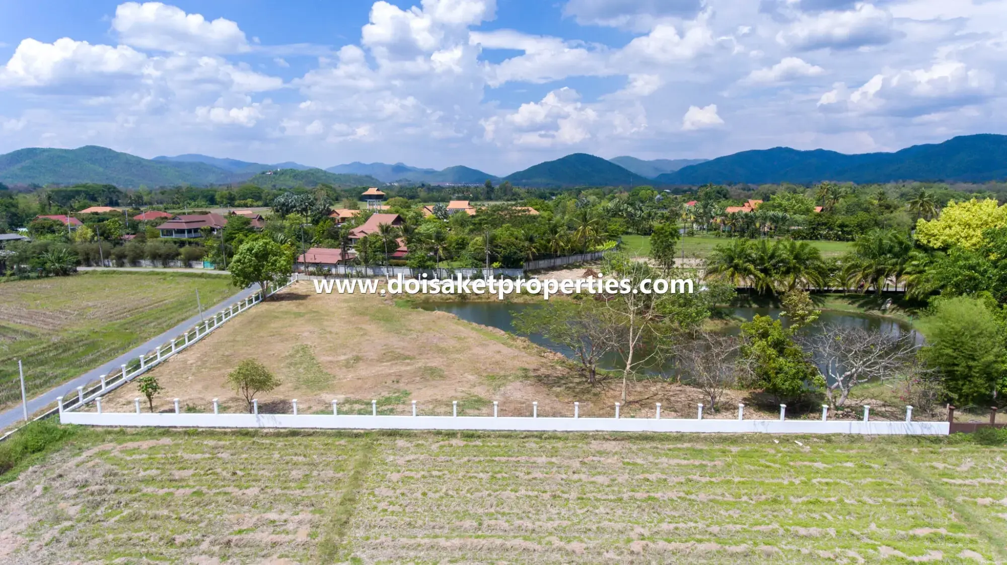 (LS363-02) Almost 3 Rai of Ready-to-Build Land with Incredible Views for Sale in a Great Location in Luang Nuea, Doi Saket