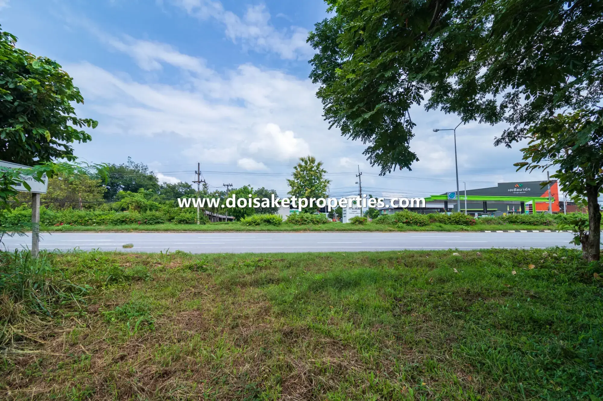 (LS374-00) Great Plot of Commercial Land on the 118 Road for Sale in Choeng Doi, Doi Saket, Chiang Mai