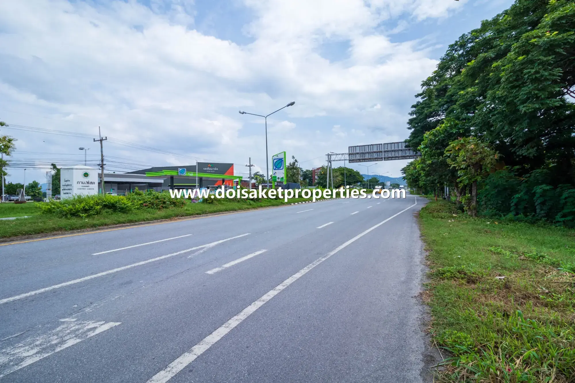 (LS374-00) Great Plot of Commercial Land on the 118 Road for Sale in Choeng Doi, Doi Saket, Chiang Mai
