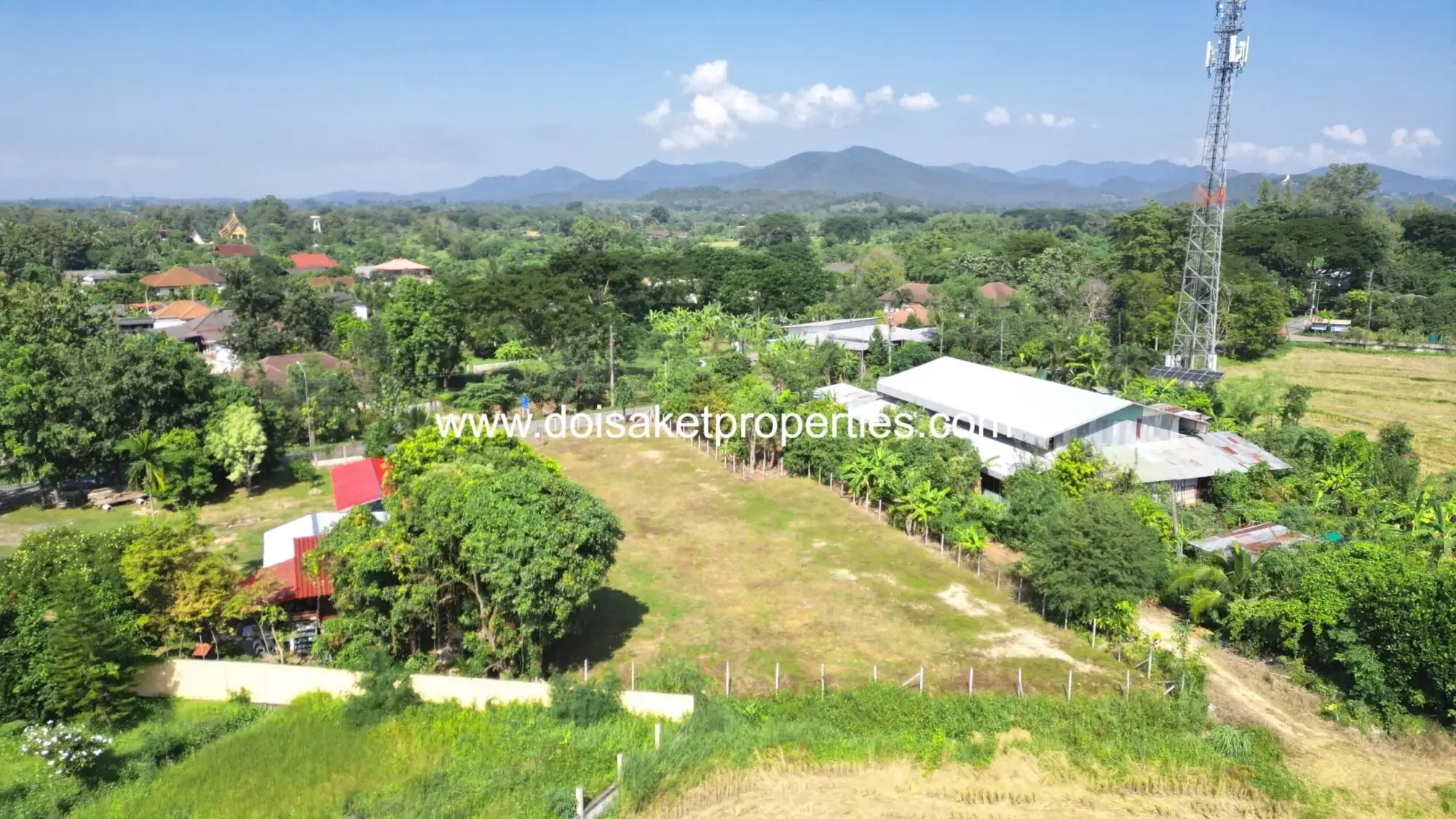 (LS380-01) 1-Rai of Prime Land for Sale in Luang Nuea, Doi Saket, Chiang Mai