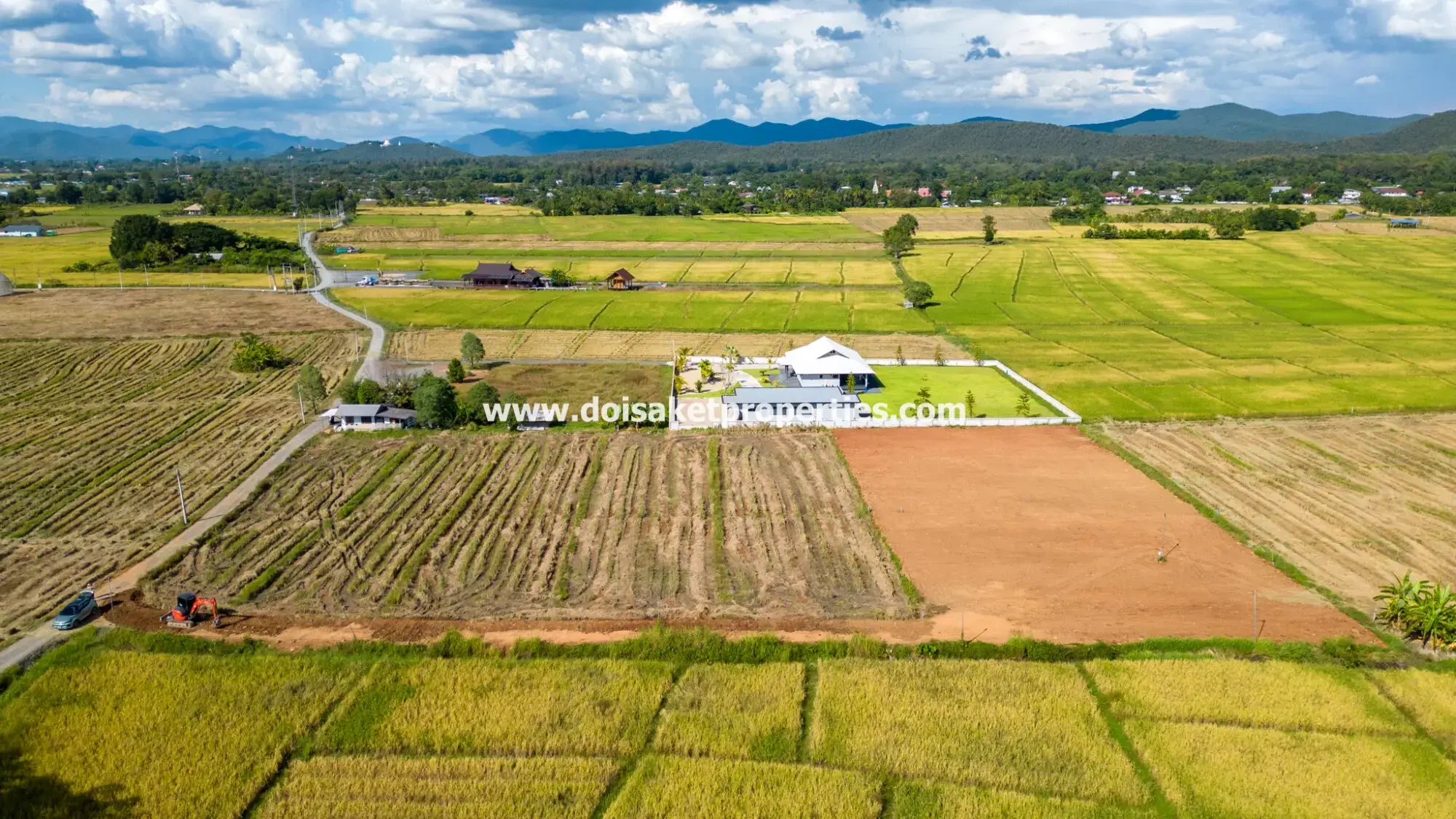 (LS387-02) 2 Rai of Land with Great Views for Sale in Pa Pong, Doi Saket, Chiang Mai