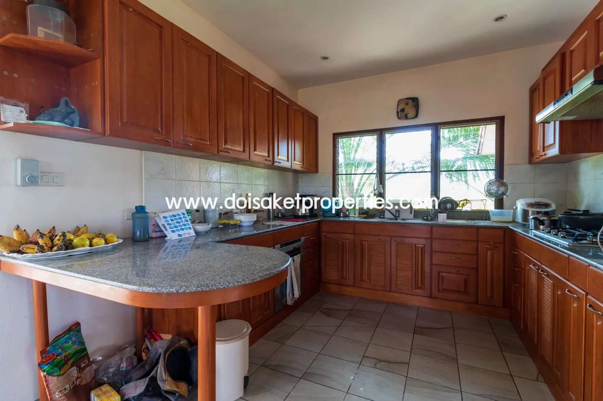 (LS406-04) Peaceful 4+ Rai Plot of Land with Homes and Mountain Views for Sale in Pa Pong, Doi Saket