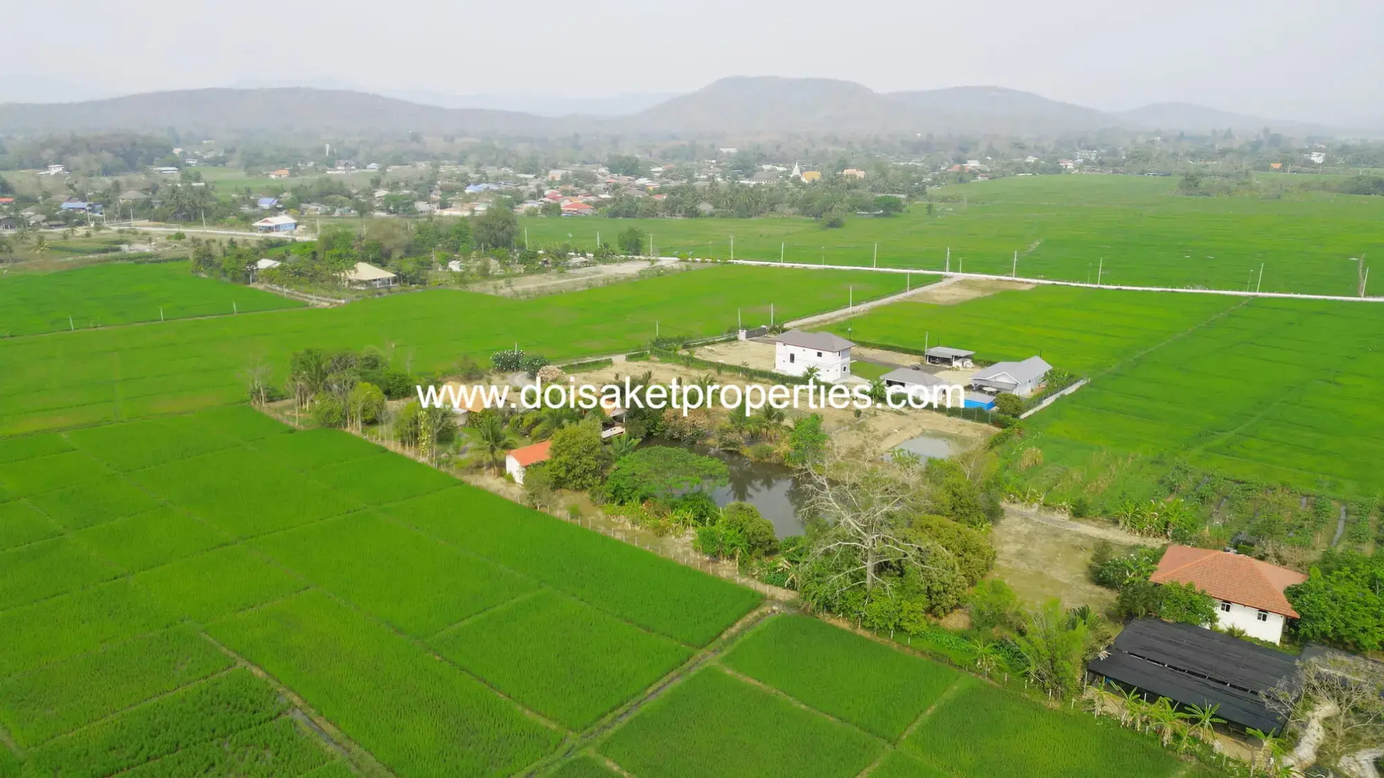 (LS406-04) Peaceful 4+ Rai Plot of Land with Homes and Mountain Views for Sale in Pa Pong, Doi Saket