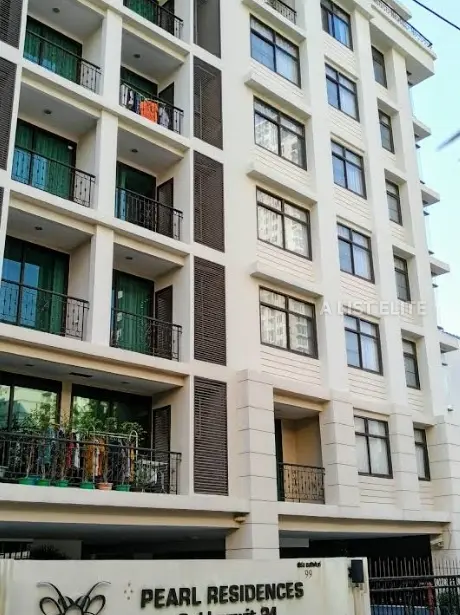 PEARL RESIDENCES SUKHUMVIT 24