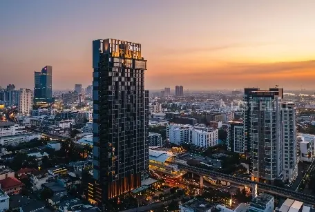QUINN SUKHUMVIT 101