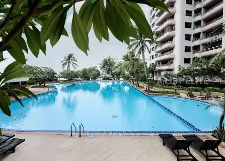 RIVERINE PLACE HOTEL AND RESIDENCE