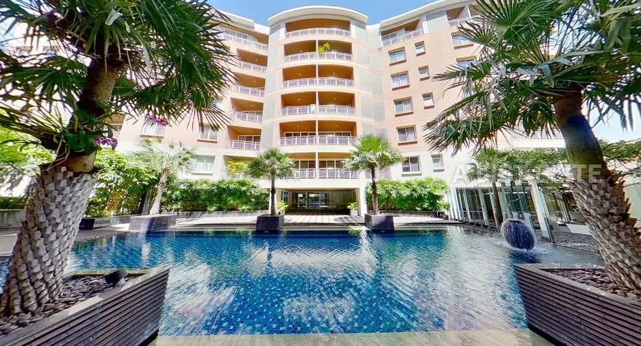 The Rise Sukhumvit 39