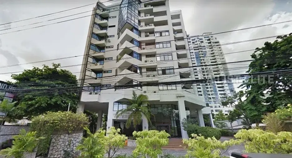 THE WATERFORD PARK CONDOMINIUM