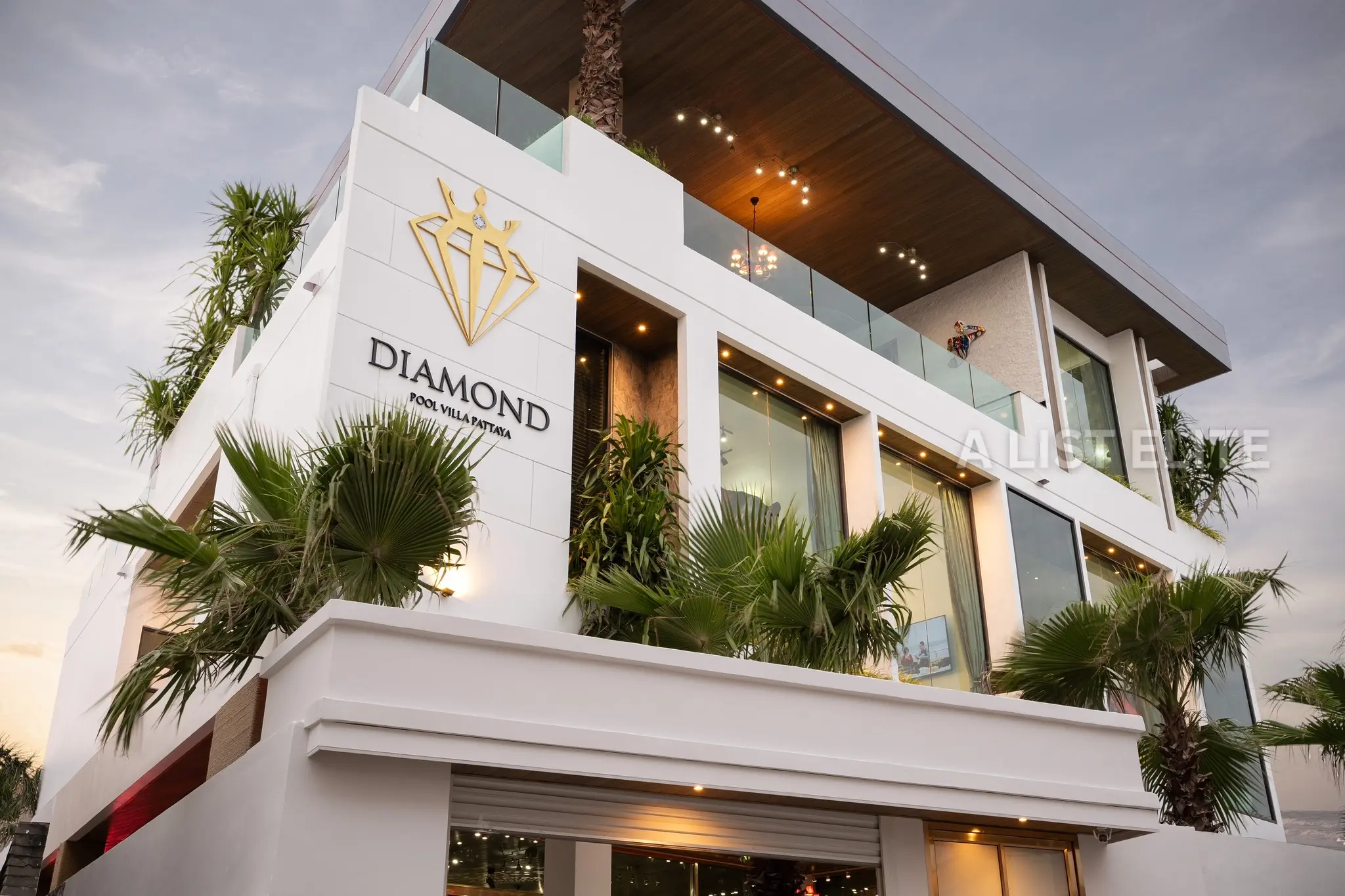 DIAMOND pool villa พัทยา