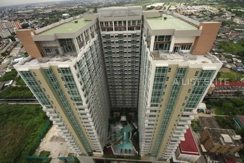 The Fourwings Residence