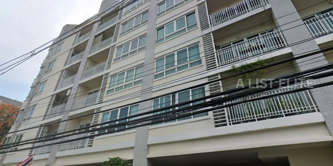 BAAN SIRI SATHORN YENAKARD