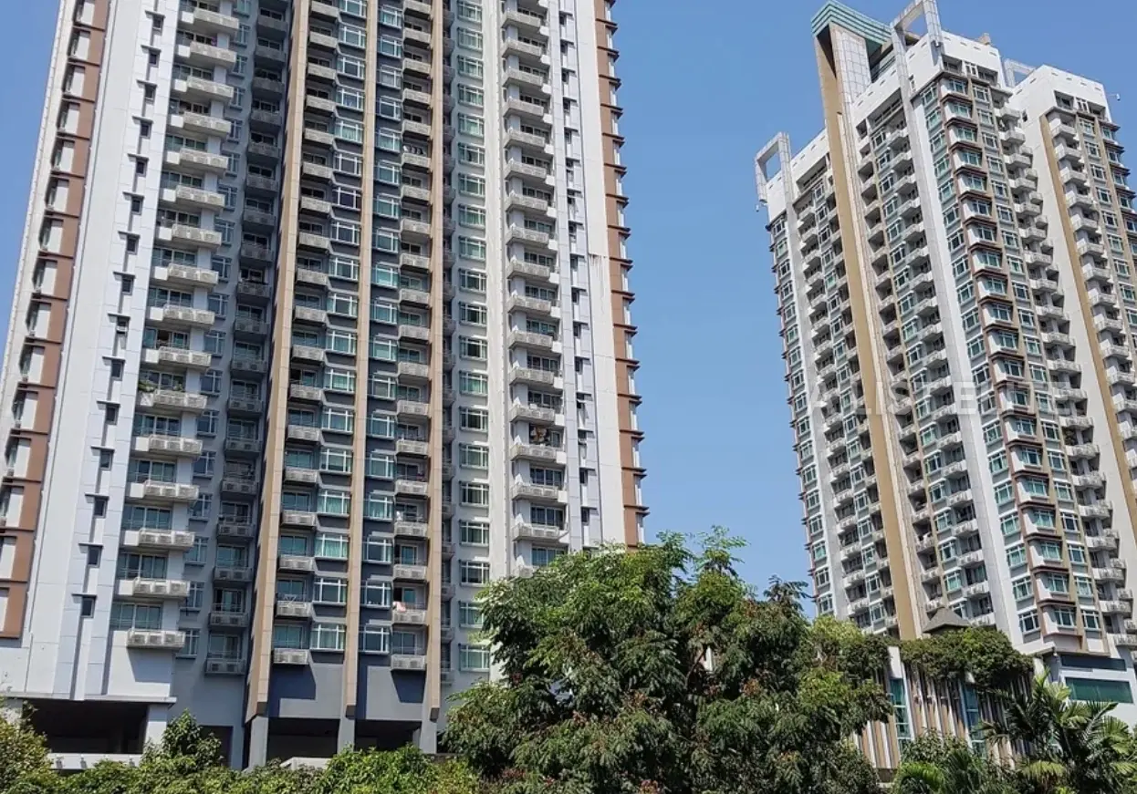 CIRCLE CONDOMINIUM