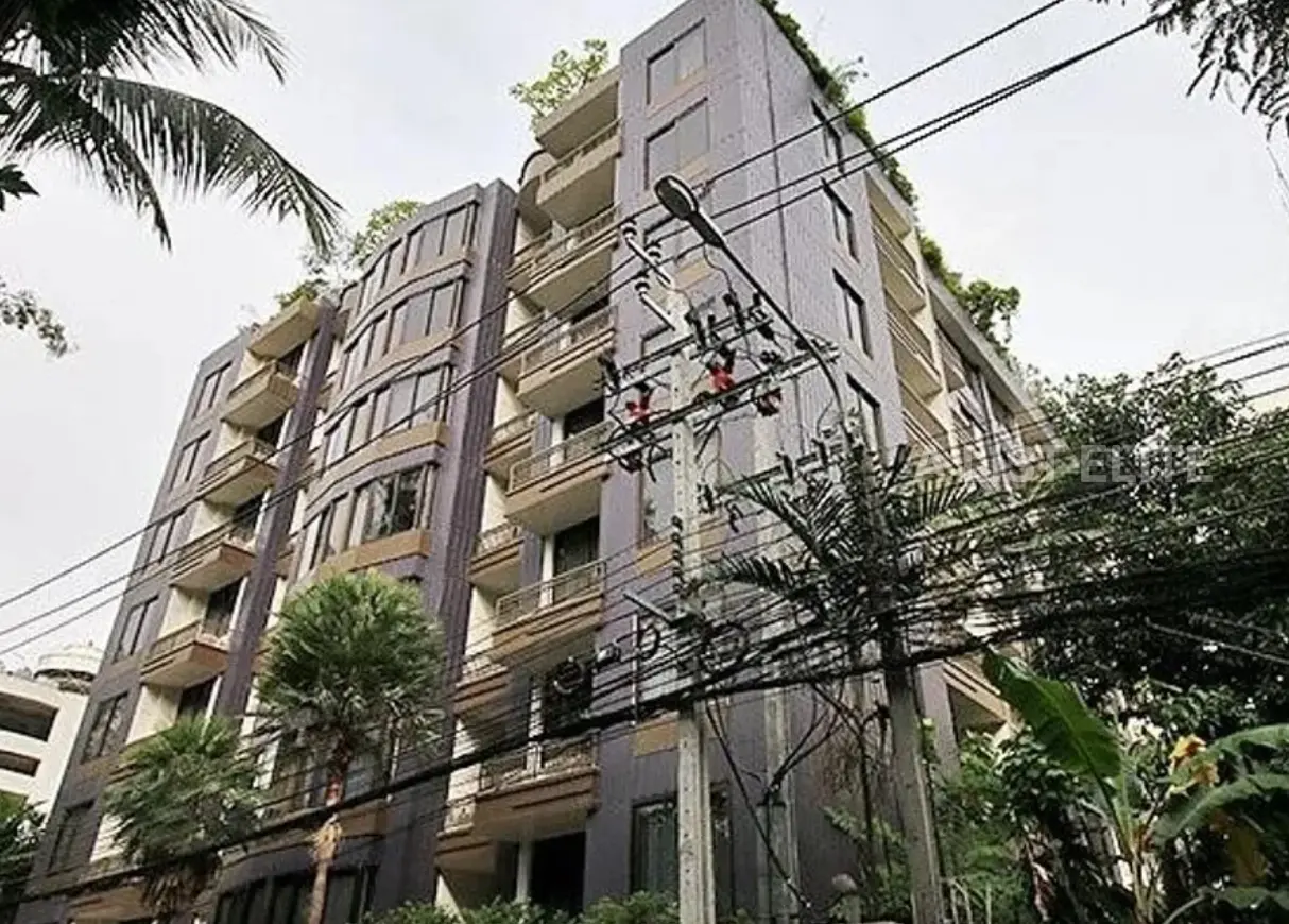 โคเรสซิโอ สาทร-พิพัฒน์