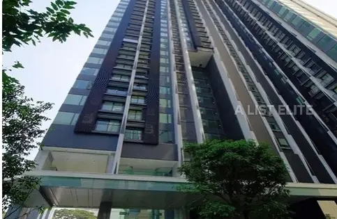 EDGE SUKHUMVIT 23