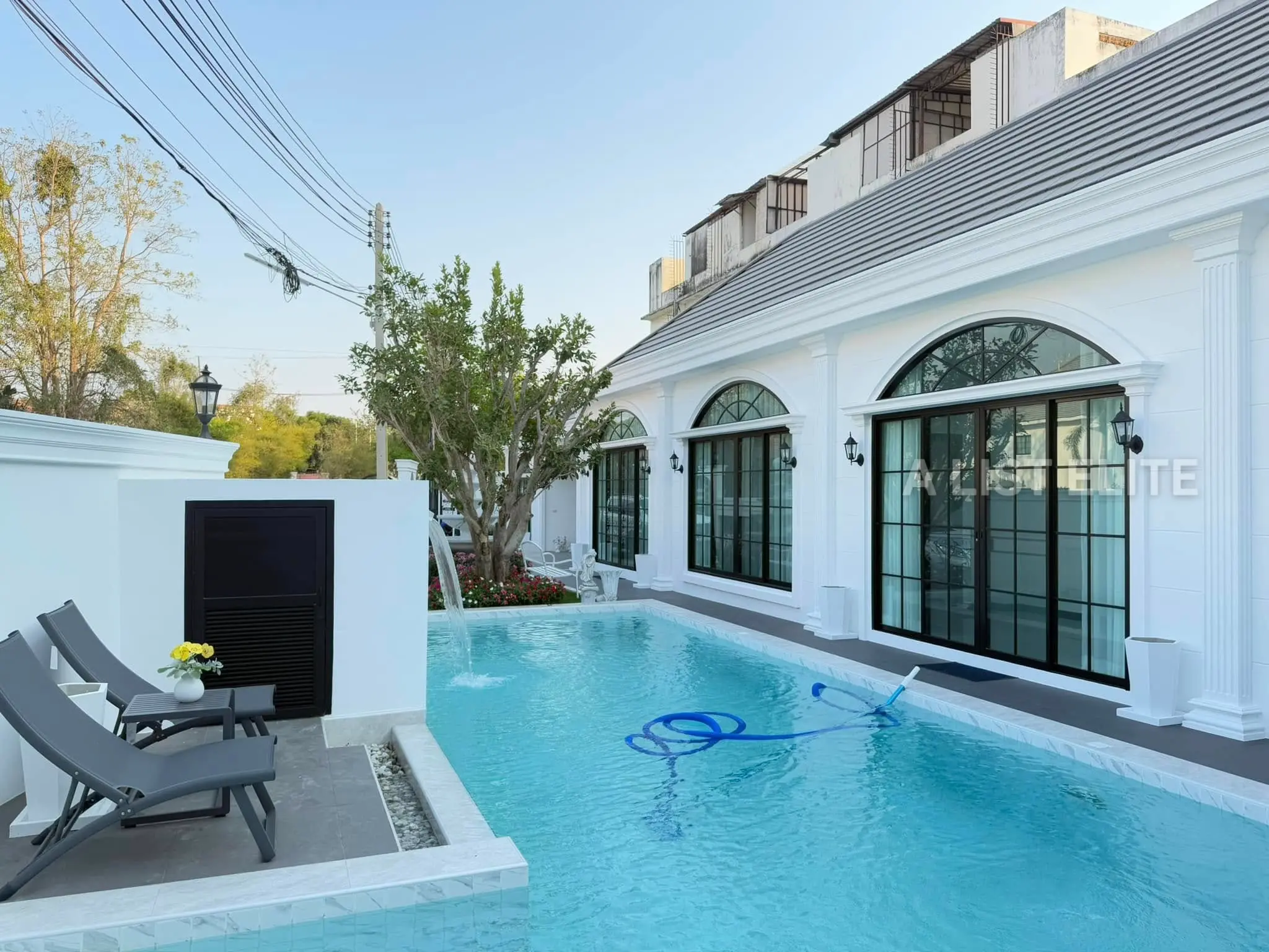 Maison Plain-Pied avec Piscine - Proche du Collège Technologique Thai Itoh