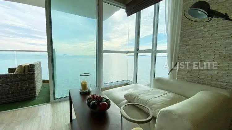 Cetus Beachfront Condominium Pattaya - Condo avec vue sur la mer