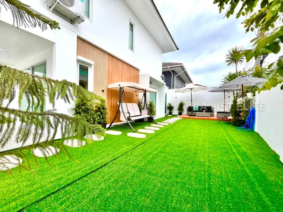 Pruksa Nara Village - Maison 2 étages à vendre près de Jomtien