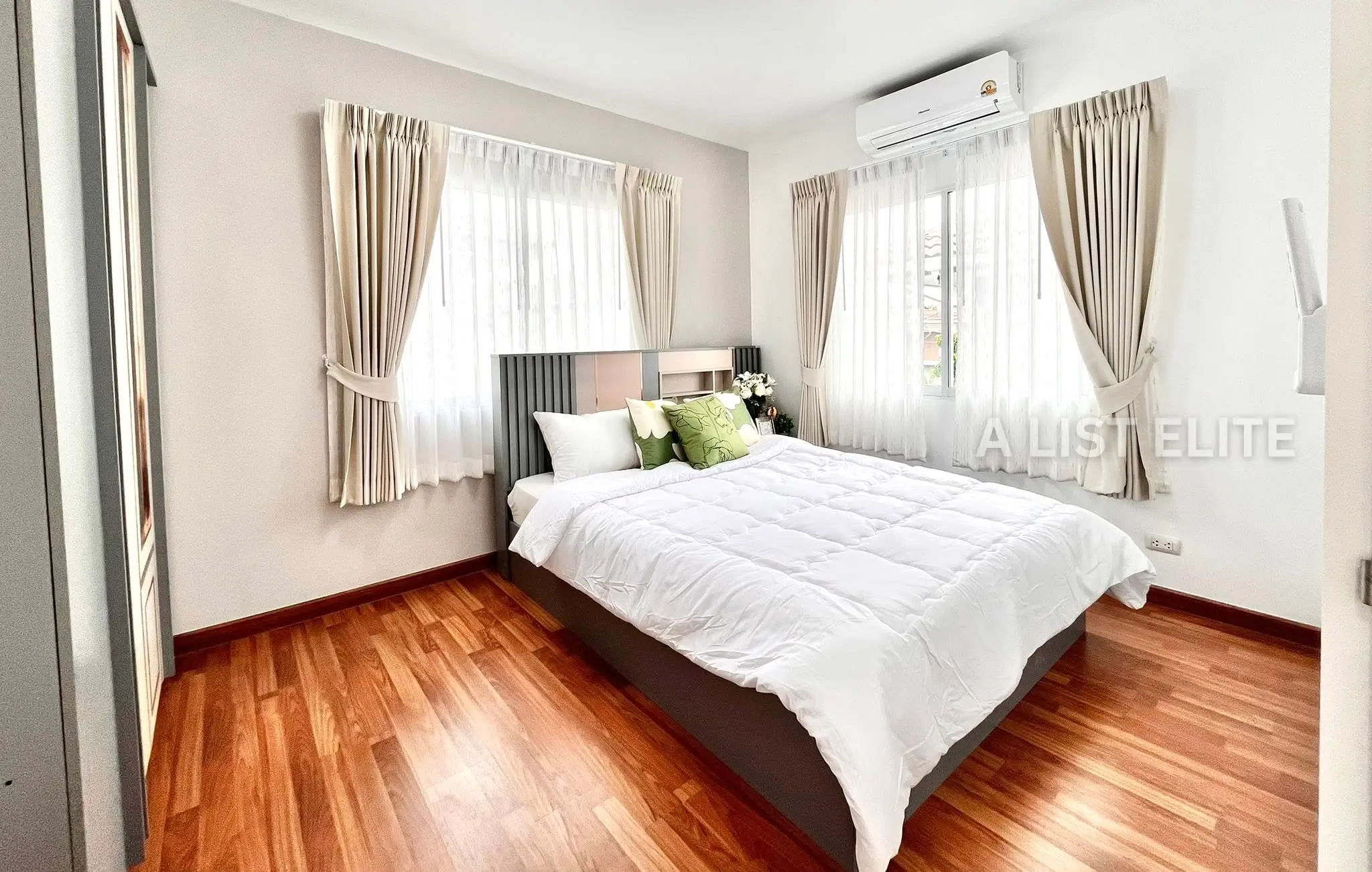 Pruksa Nara Village - Maison 2 étages à vendre près de Jomtien