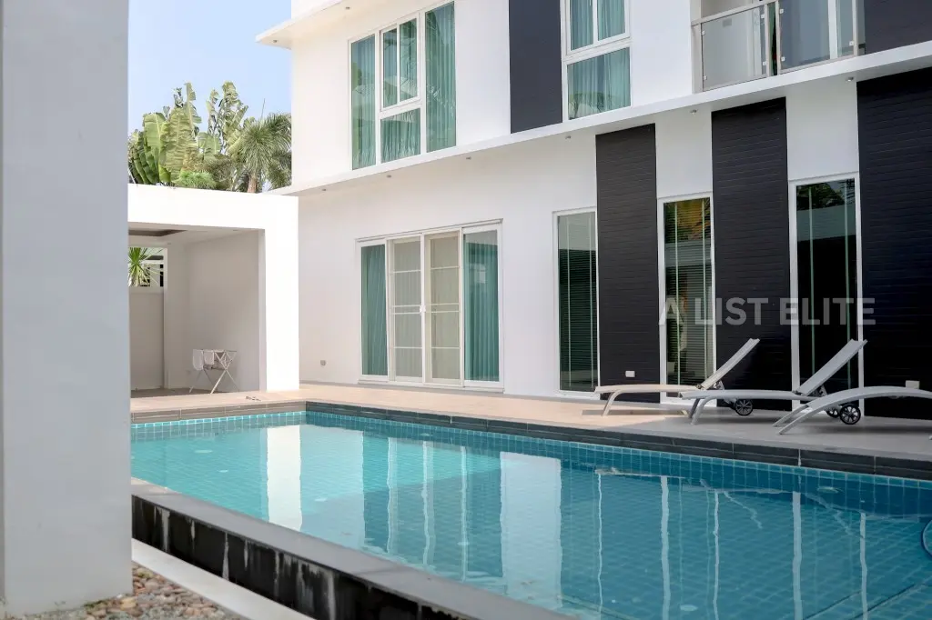 ขายถูก วิลล่าสระว่ายน้ำ ในโครงการ Palm Oasis