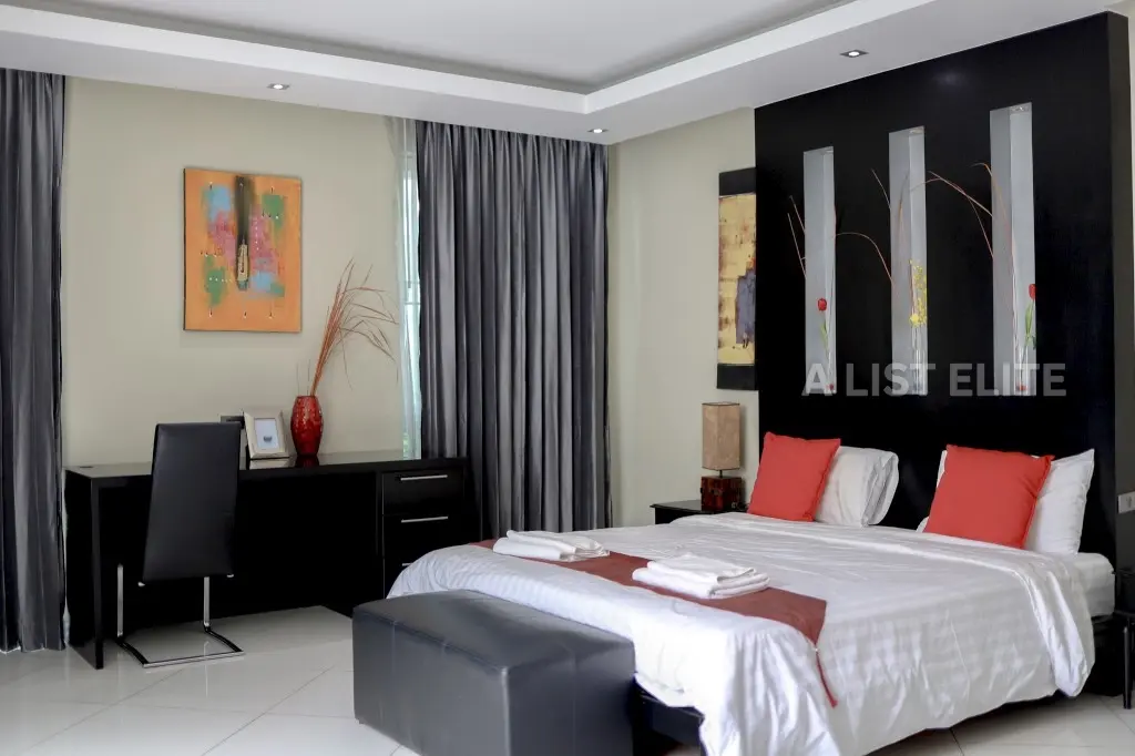 ขายถูก วิลล่าสระว่ายน้ำ ในโครงการ Palm Oasis