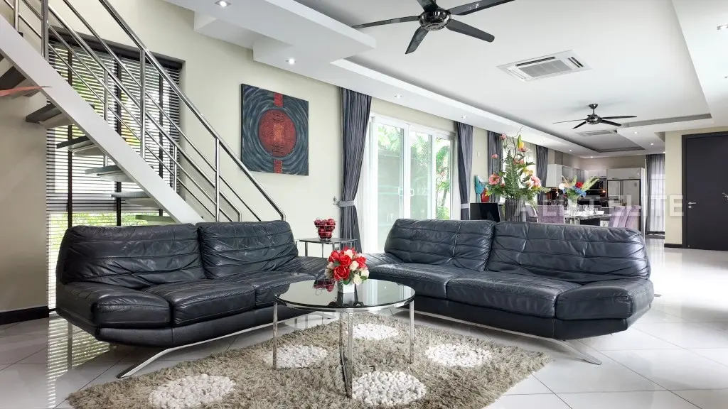 ขายถูก วิลล่าสระว่ายน้ำ ในโครงการ Palm Oasis