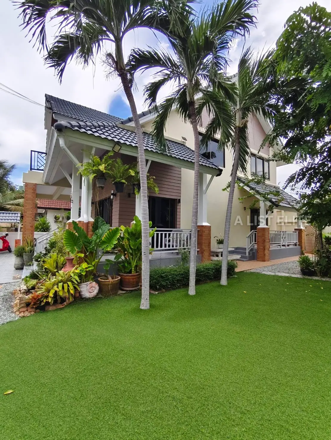 บ้านเดี่ยวในหมู่บ้านเซ็นทรัลพาร์ค - ทำเลพัทยายอดเยี่ยม
