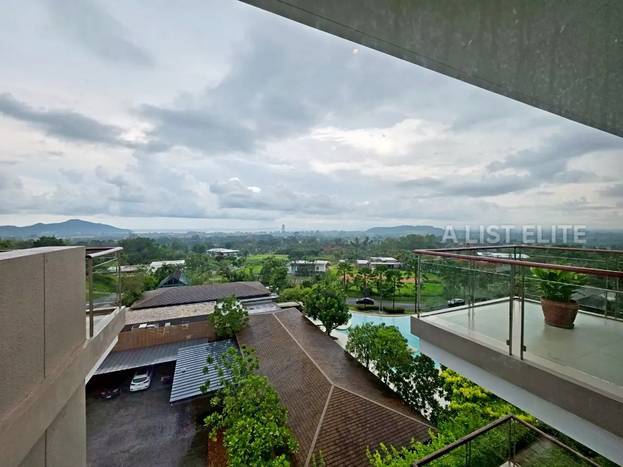 คอนโดหรูวิวสวยที่ บางเสร่ ไฮท์