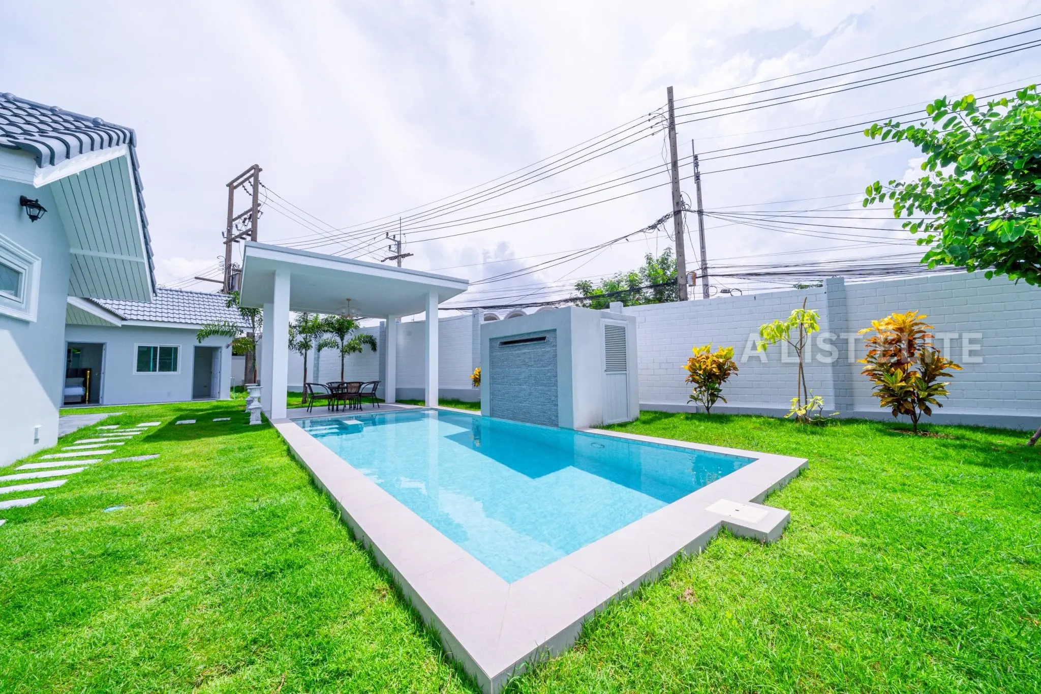 คอนโดหรูวิวสวยที่ บางเสร่ ไฮท์