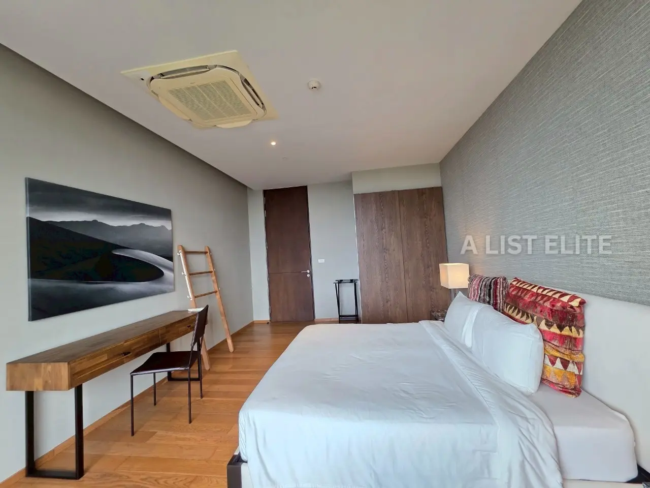 คอนโดหรูวิวสวยที่ บางเสร่ ไฮท์
