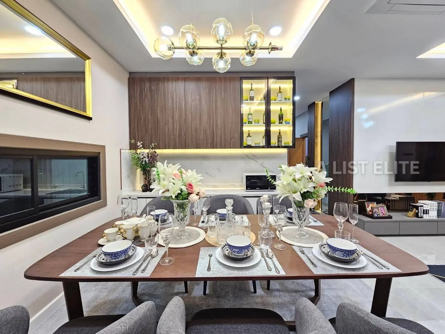บ้านเดี่ยวในหมู่บ้าน Tamarind Village พัทยา