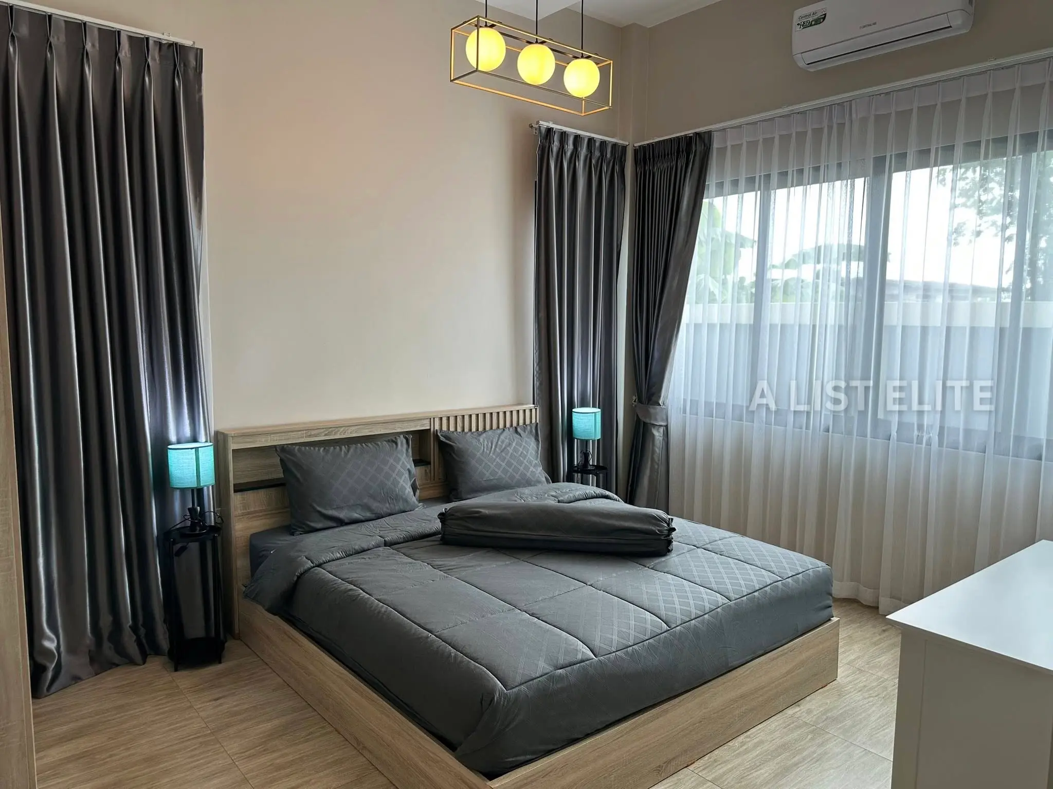 Pool Villa in Soi 21 Pornprapanimit