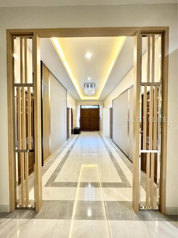 Luxury Detached House - New Pool Villa near Huai Yai, Pattaya