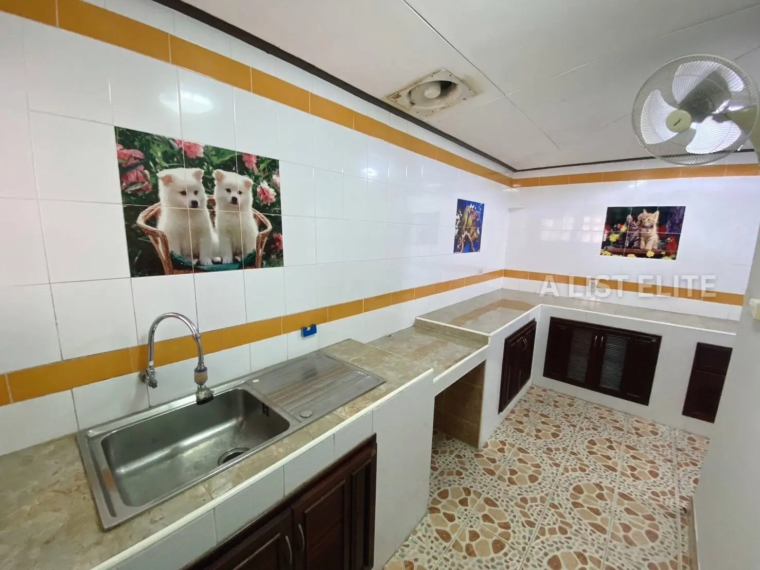 บ้านเดี่ยวหรูในโครงการทรอปิคอลวิลเลจ - สวรรค์แห่งพัทยาของคุณ