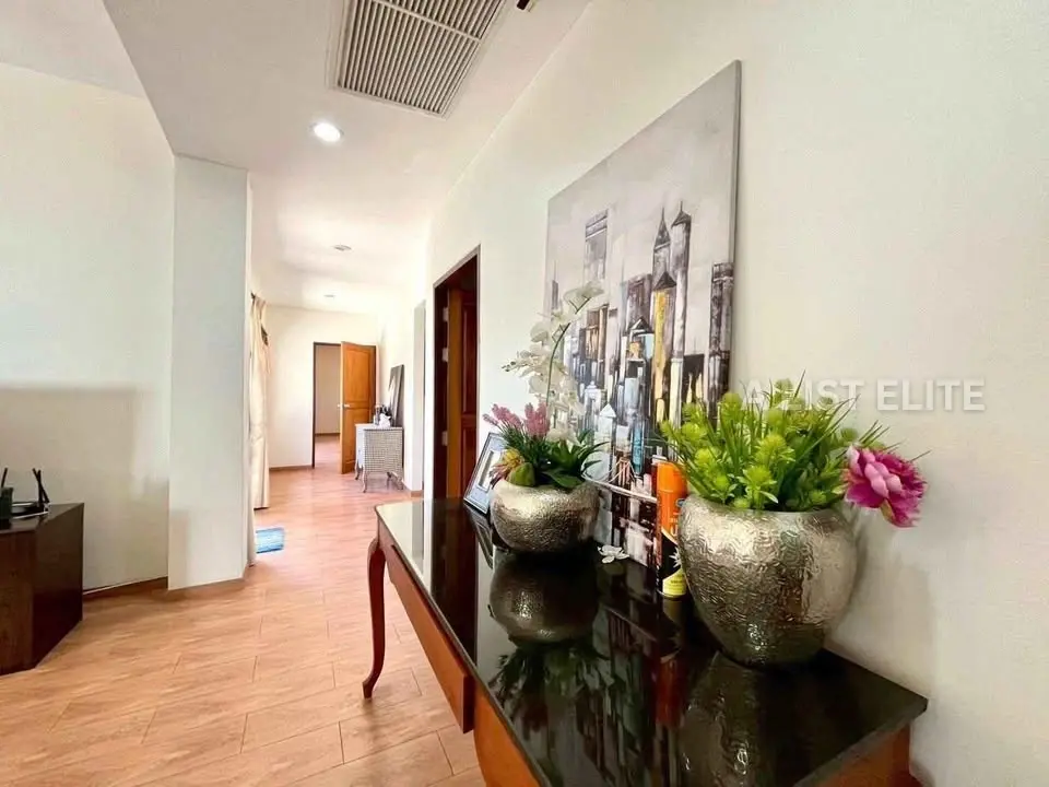 วิลล่าสไตล์ไทยบาหลีหรูหราในโครงการ Thabali Pool Villa พัทยา
