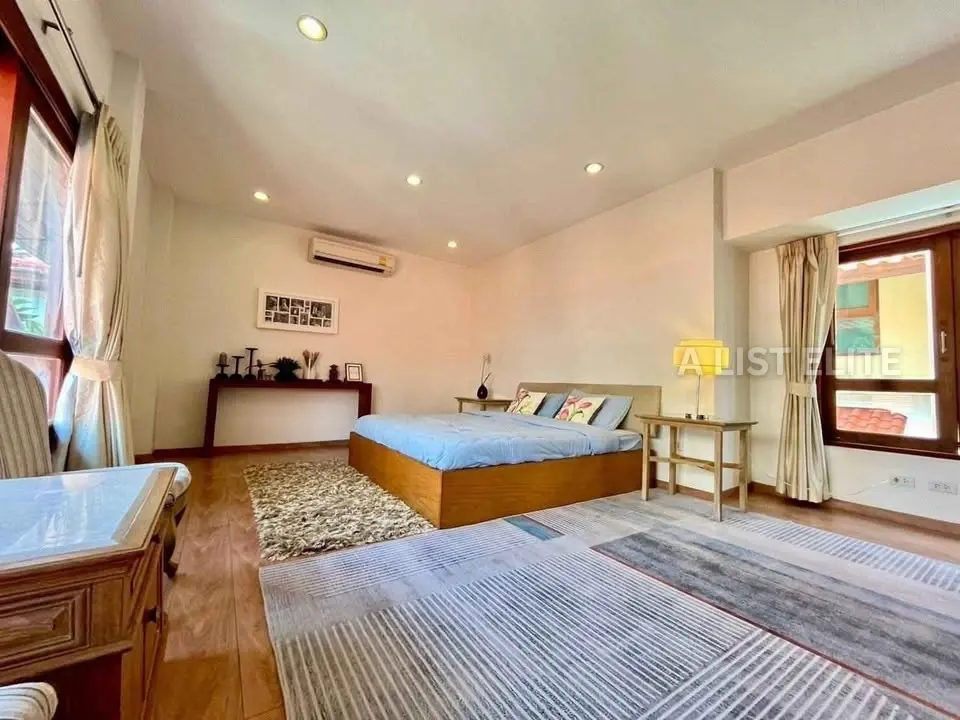 วิลล่าสไตล์ไทยบาหลีหรูหราในโครงการ Thabali Pool Villa พัทยา