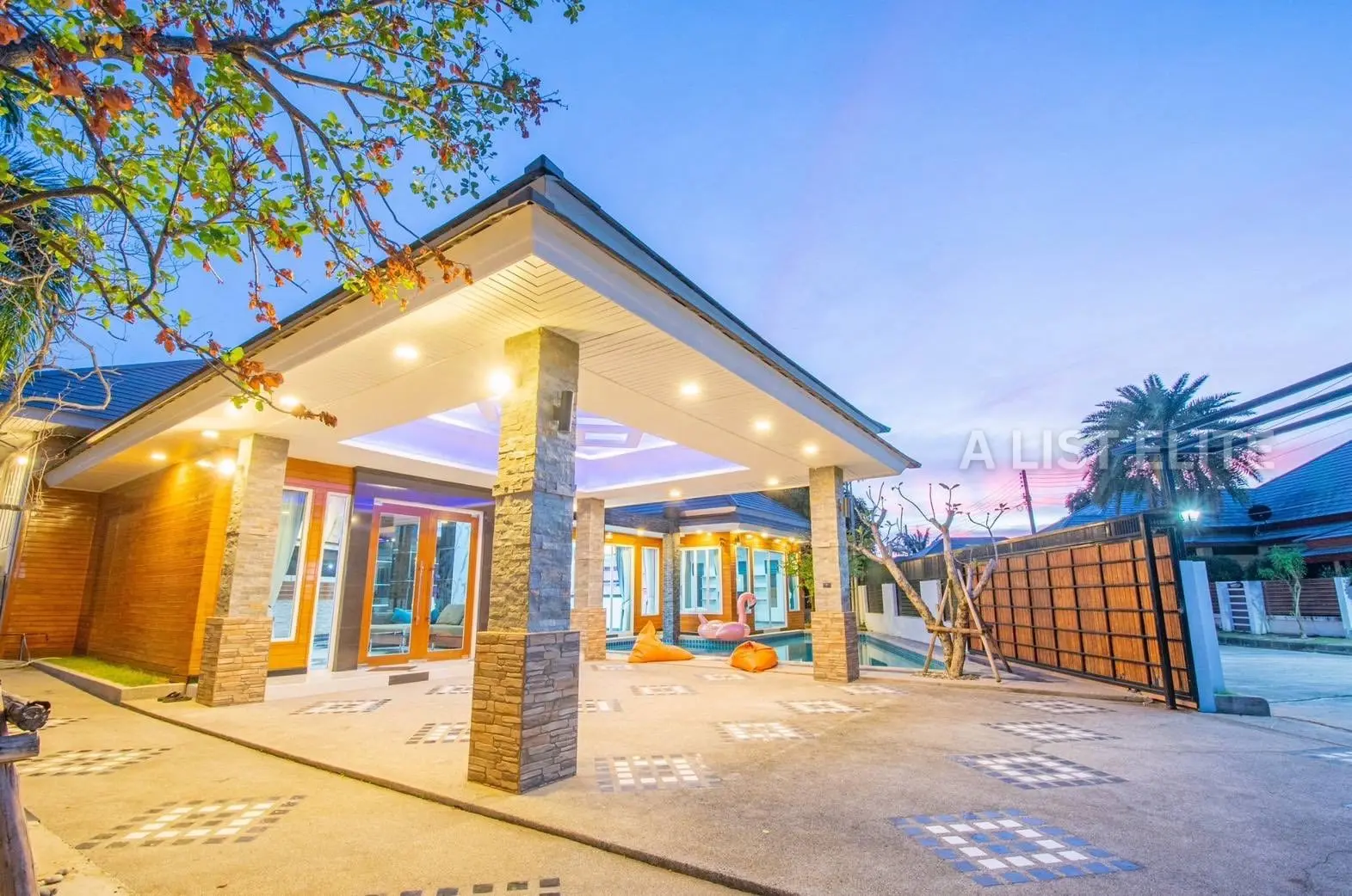 บ้านเดี่ยว บ้านเปี่ยมมงคล - พัทยา
