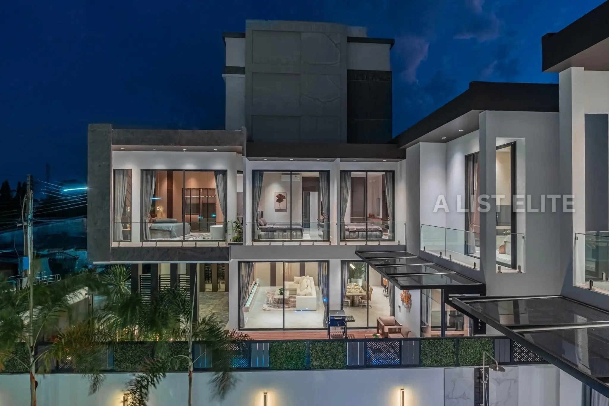 Luxury Modern Pool Villa Near Jomtien Beach