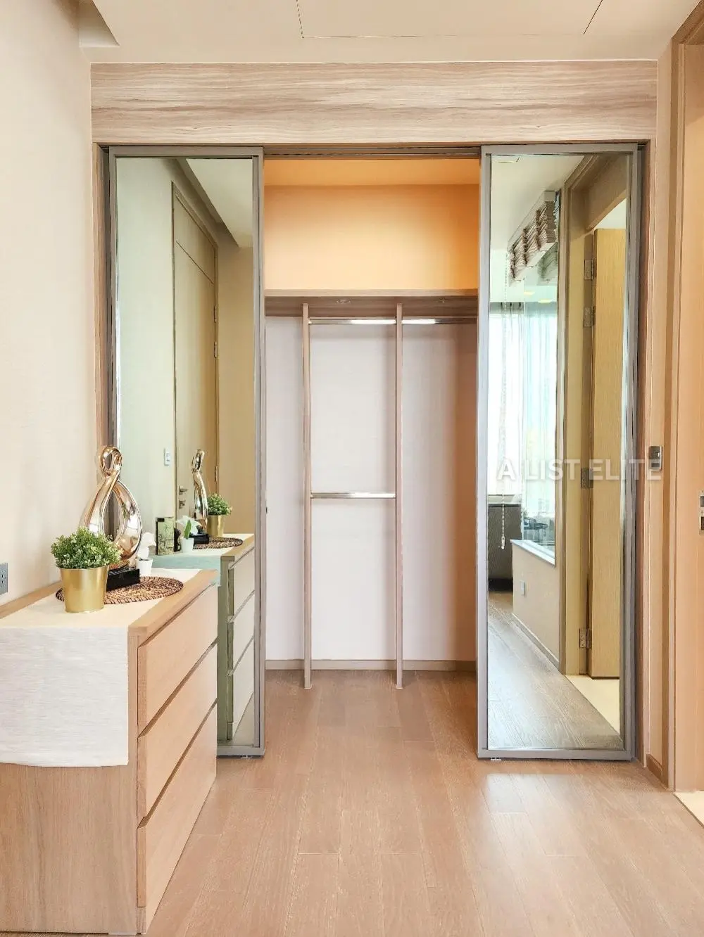 Sky-High Living: The ESSE Asoke - Exquisite 2 Bed Condo with Pool View