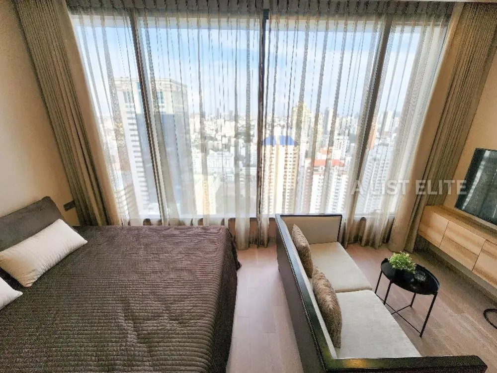 Sky-High Living: The ESSE Asoke - Exquisite 2 Bed Condo with Pool View