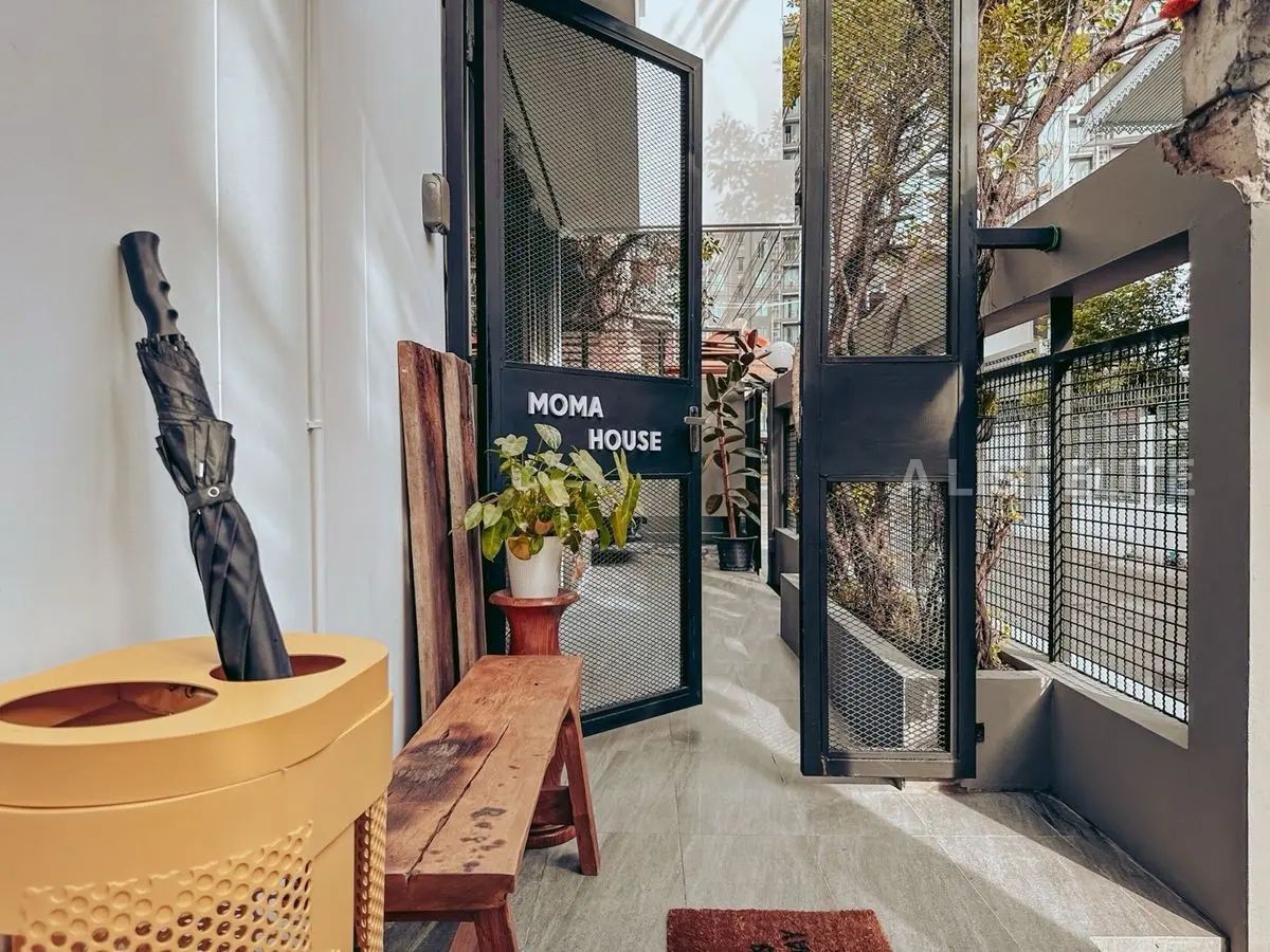 Maison de ville Ekkamai 12 - Vie moderne au cœur de Bangkok