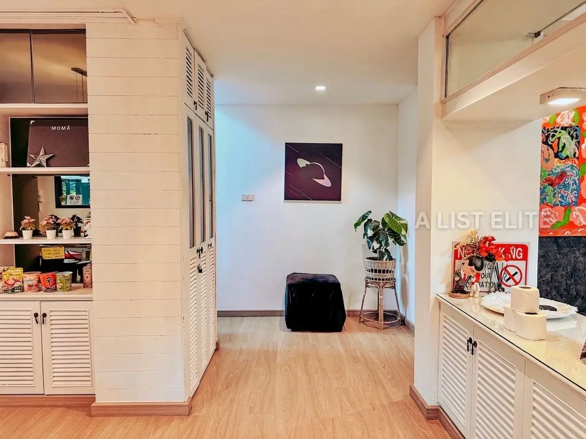 Maison de ville Ekkamai 12 - Vie moderne au cœur de Bangkok