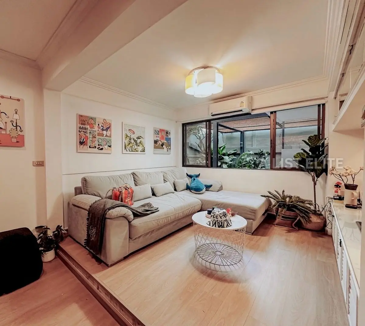 Maison de ville Ekkamai 12 - Vie moderne au cœur de Bangkok