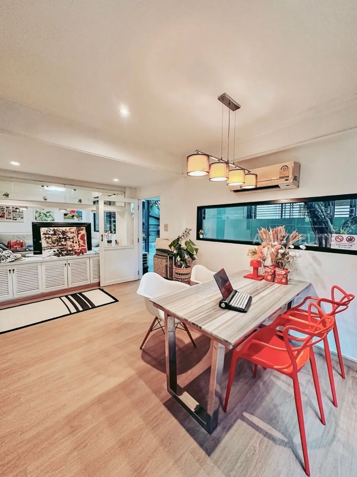 Maison de ville Ekkamai 12 - Vie moderne au cœur de Bangkok