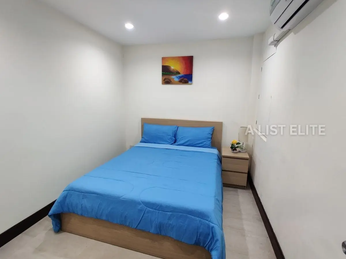 Luxury 4-Bedroom Apartment at Rishi Court - Sukhumvit